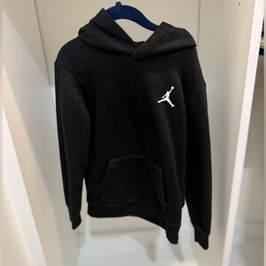 Jordan Boys Black Hoodie with Iconic White Emblem Size 6/7